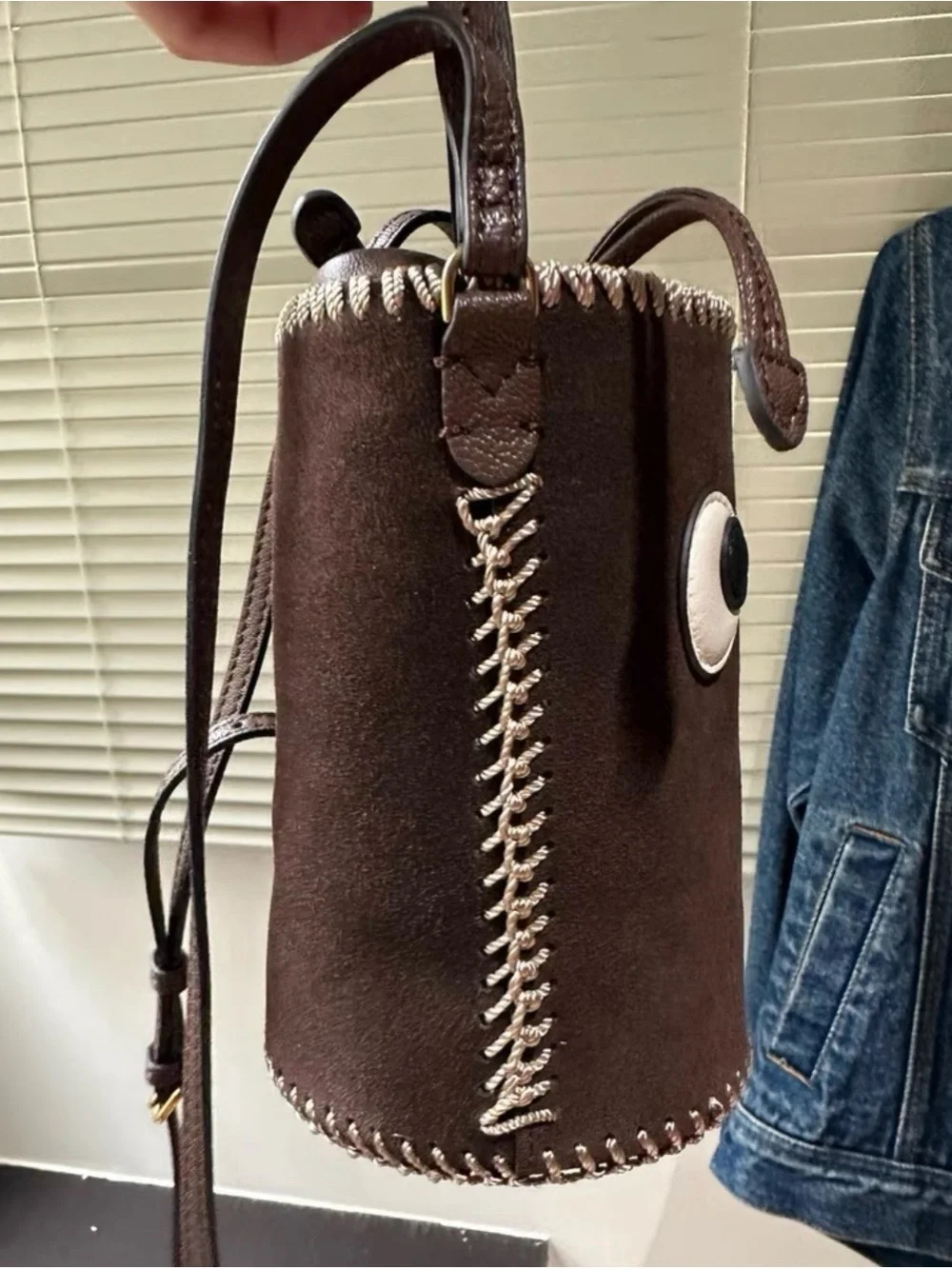 Anya Hindmarch eyes Brown Suede Bucket Crossbody - Picture 9 of 12